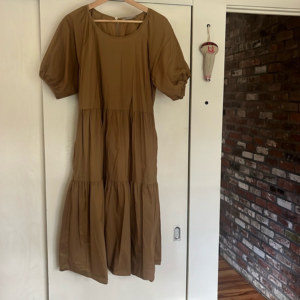 Everlane tiered dress